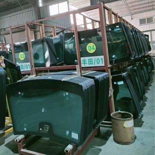 Hunan Warehouse Maite Glass Factory Specializes in Production of Various Medium and High-grade Car Front Gears, Rear Gears, Skylight, Door Glasses