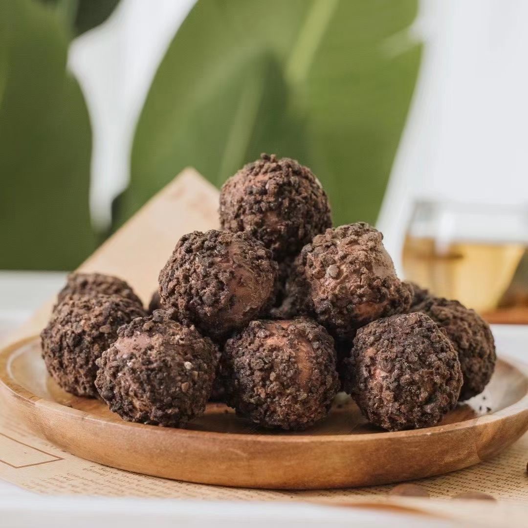 Cascada Coco Pop Pop Popping Creamy Cookies Small Balls Five Black Sesame Balls Biscuit Snacks to Eat