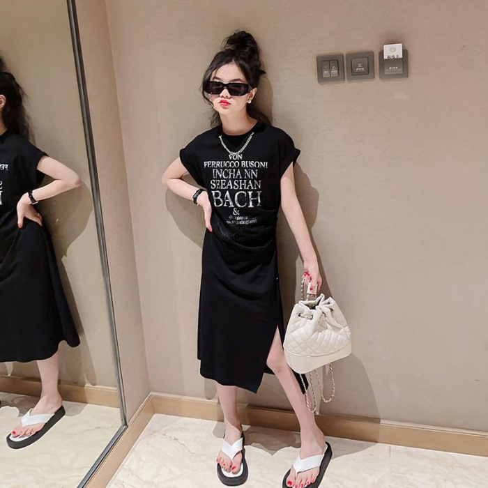 Vestido de verano para niñas 2024 nuevo estilo estilo occidental vestido de princesa delgado para niños falda negra de manga corta para niñas