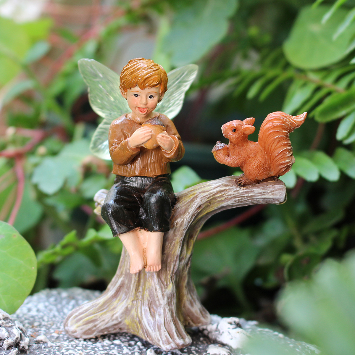 Pastoral forest garden elf squirrel resin Angel micro landscape green plant flower bonsai decoration TV cabinet decoration