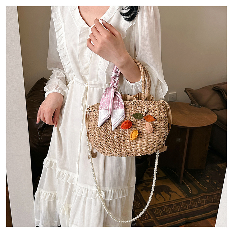 Women's Medium Straw Solid Color Flower Vacation Beach Beading Weave Square String Straw Bag display picture 22