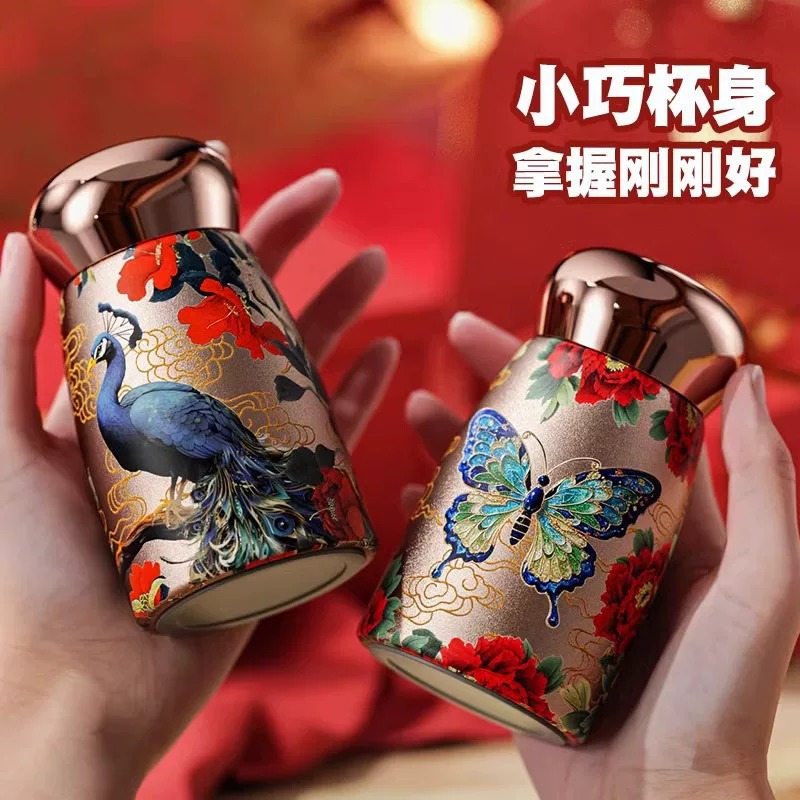 Donghai Crystal Natural Green Young Jet Treasure Treasure Treasures Lingzhuang Mouse Guardian Shiner's ordered Thousand Hands Guanyin Handle