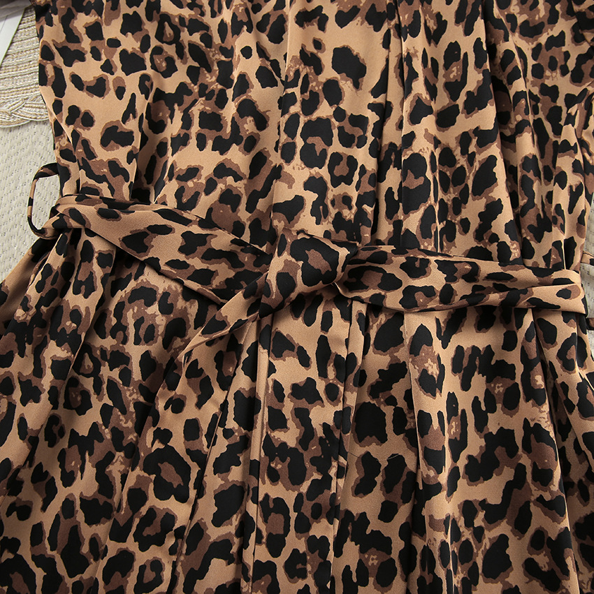 Luxury Feather-Trimmed Robe With Leopard Print – Soft Polyester Loungewear For Women, Versatile Sleepwear & Cover-Up_voghion.com