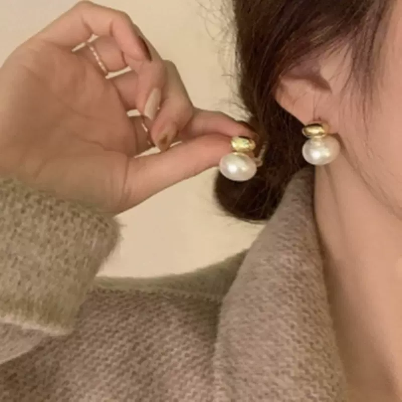 新款气质优雅珍珠耳环复古温柔灰色珍珠耳扣时尚百搭清冷风耳饰品