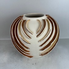 现代简约侘寂风粗陶瓷罐手工镂空花器花瓶创意摆件桌面装饰样板间