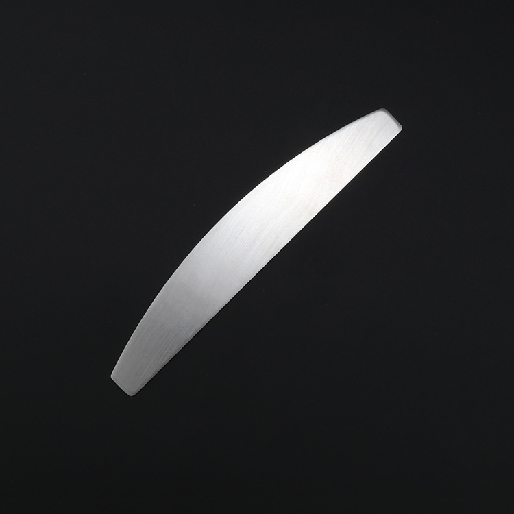 반달 강철 심장