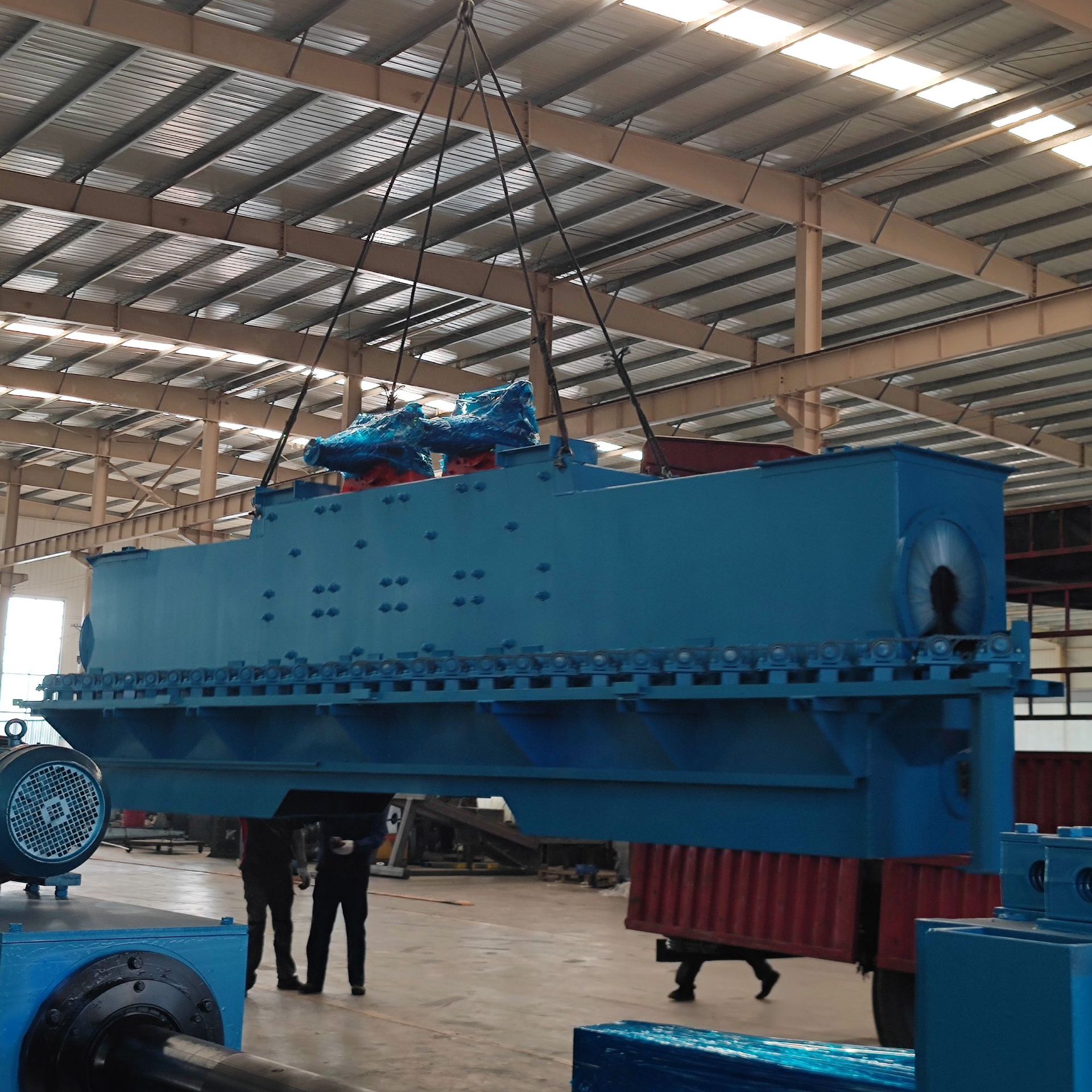 辊道通过式抛丸机 钢材表面强化清理 结构紧凑高效清洁