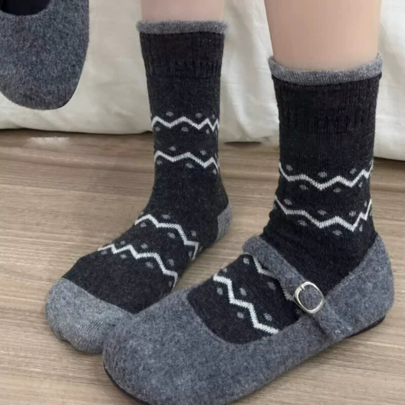 Women's Autumn and Winter Thickened Warm Wavy Pattern Wide-Mouth Color-Blocked Mid-Calf Wool Socks with Polka Dots Vintage Slouchy Long Socks