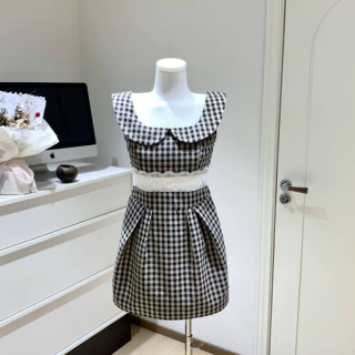2026  新品  娃娃领格子背心连衣裙女春夏蕾丝边收腰短裙