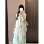 露肩海边法式显瘦连衣裙