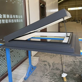 其他窗;固定窗;其他门窗配件