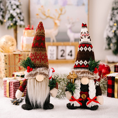 新作クリスマス装飾用品ニット帽抱松枝ルドルフ公仔小人無顔人形公仔置物