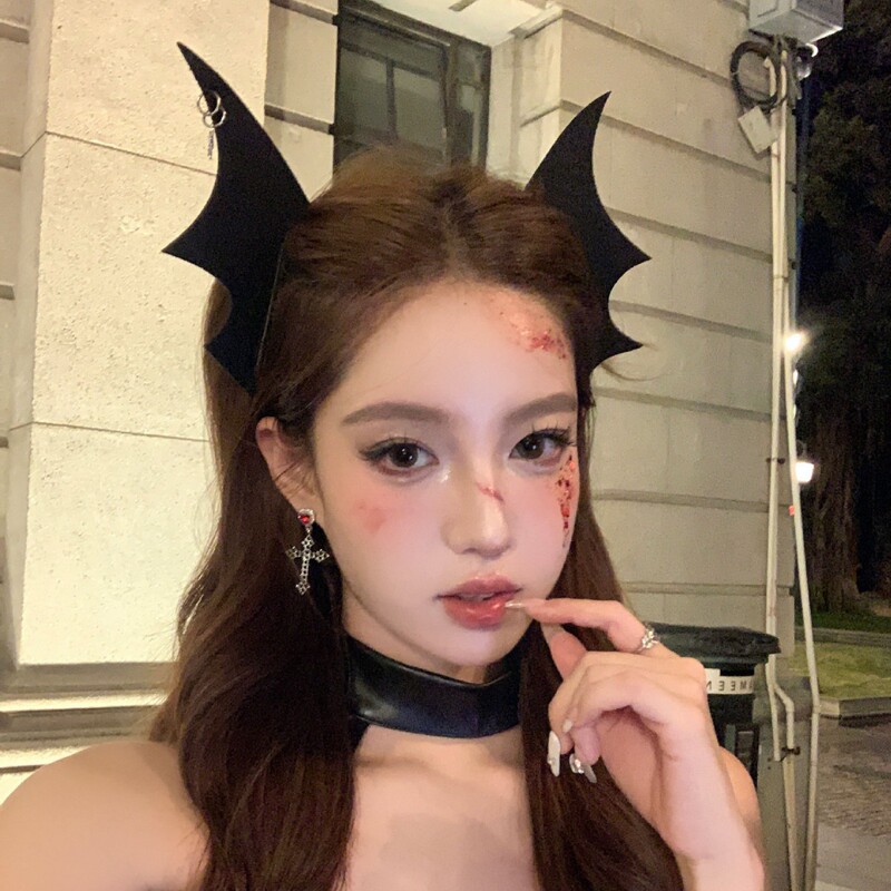 Two-Dimensional Queen Krulu Bat Headdress Cosplay Halloween Wings Hairpin Subculture Gothic Accessories Two-Dimensional Queen Krulu Bat Headdress Cosplay Halloween Wings Hairpin Subculture Gothic Accessories