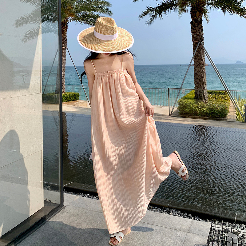 Gentle and lazy sea breeze fine shoulder strap