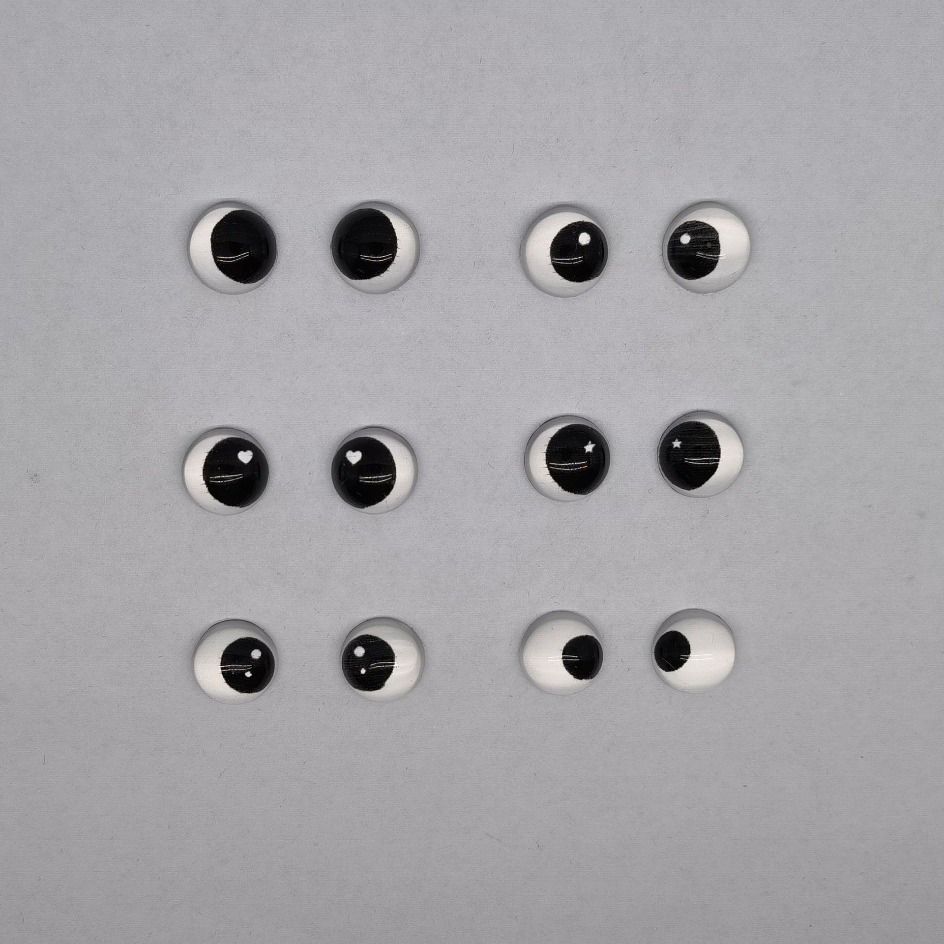 Parche de vidrio ojos pequeños fieltro de lana muñeca Oso de dibujos animados hechos a mano DIY material al por mayor accesorios hechos a mano hechos en casa