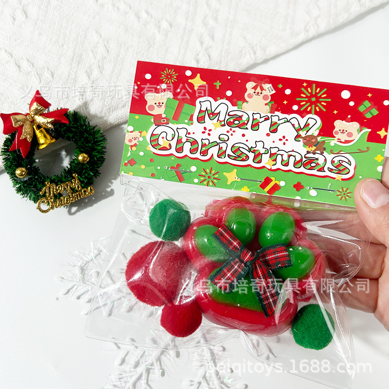 Red and green cat claws