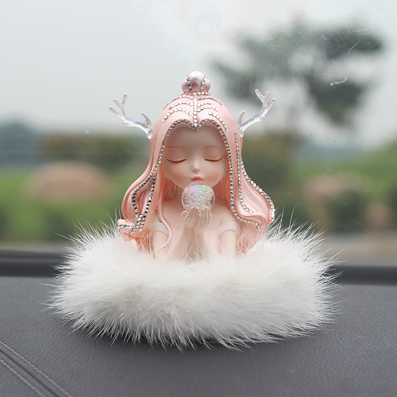 Nuevos productos creativos Adornos de aromaterapia para interiores de automóviles Beautiful Angel más la base a juego contiene piezas de fragancia y fragancia duradera