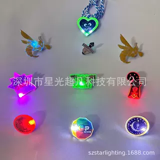 跨境热销来图设计定制异形闪光徽章荧光品牌促销胸针LED发光胸章