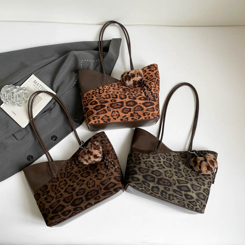 Tide gran capacidad leopardo tote bolso para mujeres 2026 nuevo retro de seda de mano mano de hombro alto sentido brazalete