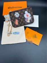 �羳�¿��}�Q�ռ{���Ʒ耳׿�С�����m������Ƥ�|��ˮչʾ��ͨ��