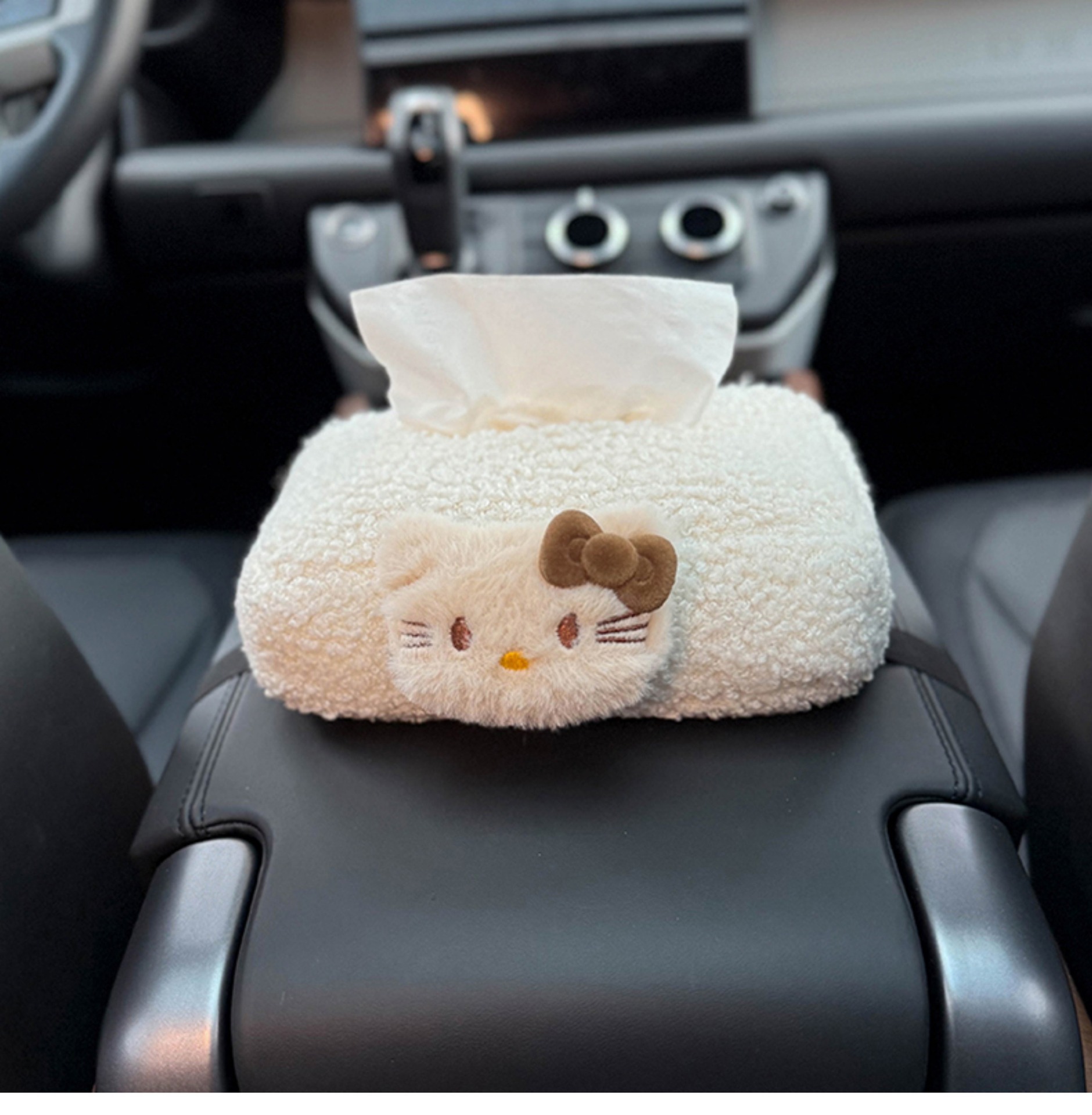 2025 New Cute Car Armrest Tissue Box, In-Car Tissue Holder, Practical and Stylish Storage for Girls