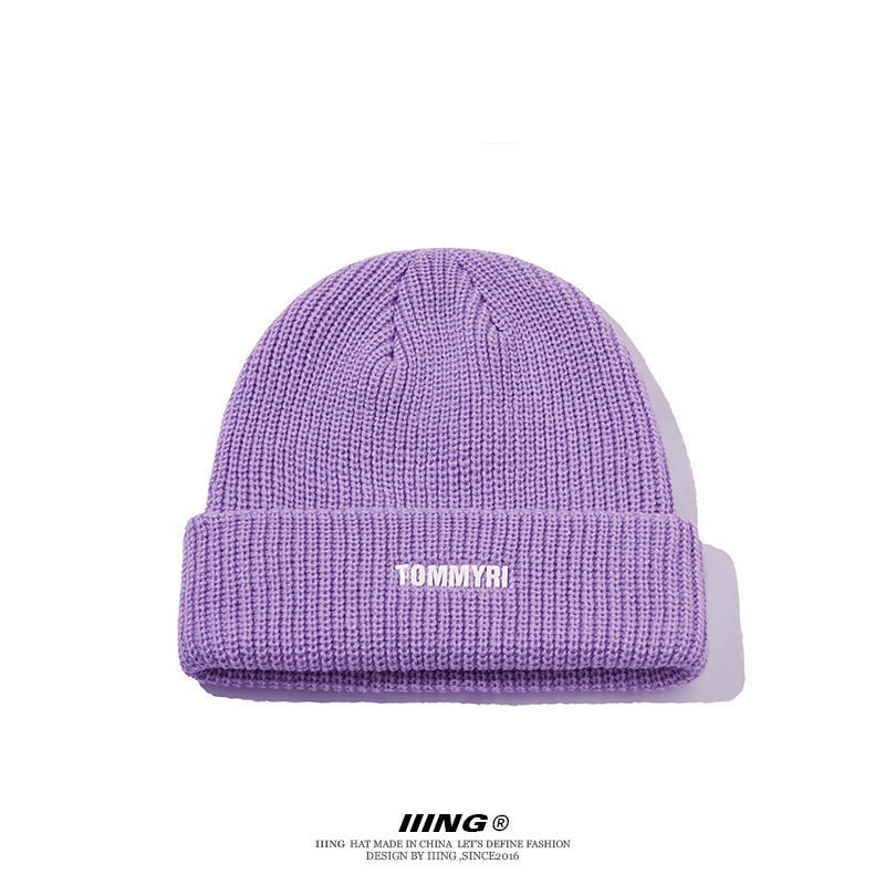 Keep warm fashionable woolen knitted hat for leisure for men and women, Korean style, with embroidery