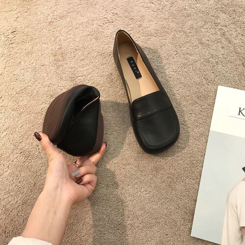 Retro round head soft leather small leather leather shoes women's new fairy gentle flat loafer shoes evening wind fat shoes single-layer shoes
