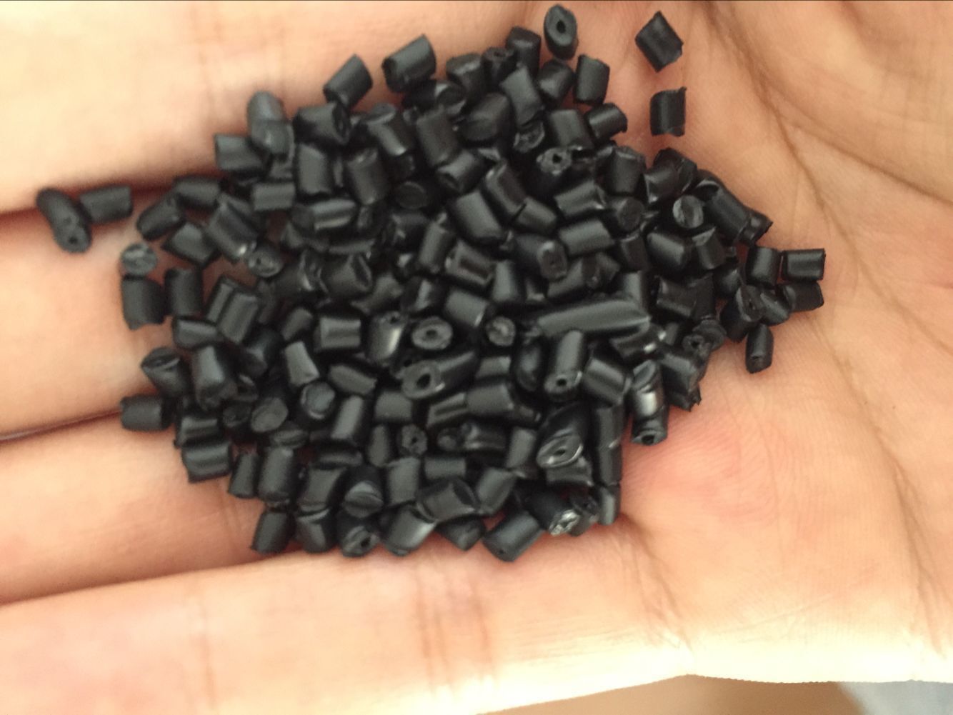 耐磨石墨PA6改性塑料增强轴套滑块用尼龙pa6自润滑塑料现货批发