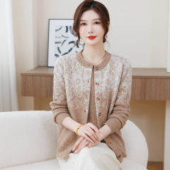 2025新款妈妈秋装针织两件套装洋气高贵中老年女春秋时尚毛衣外套