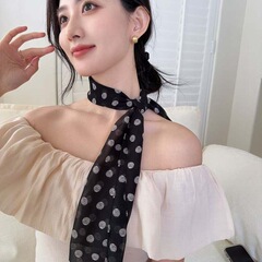 新しい波点の長いスカーフの女性の百合高級感の薄いタイプのマフラーはカバンの大きい斜めの角の外で装飾を掛けます。