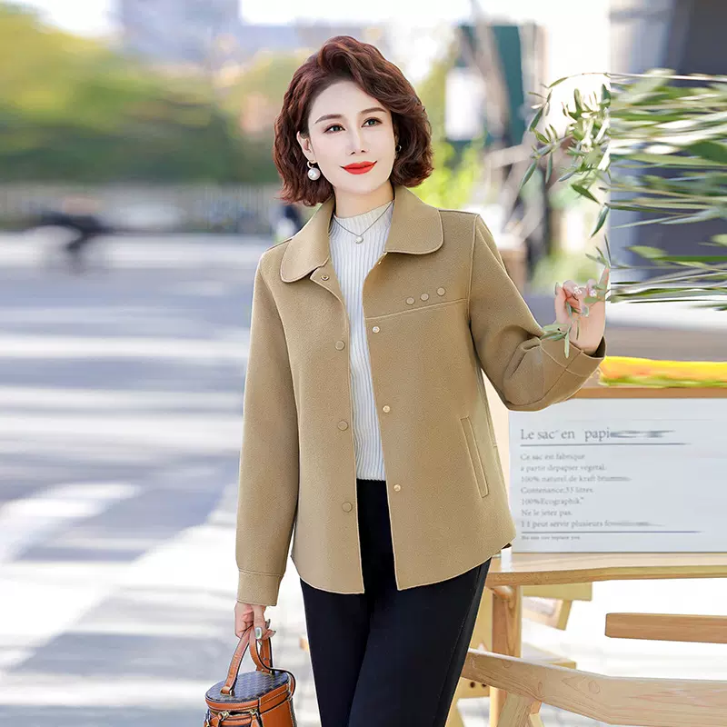2025年新款双面呢短款大衣妈妈春秋装外套中老年女装大码呢子大衣
