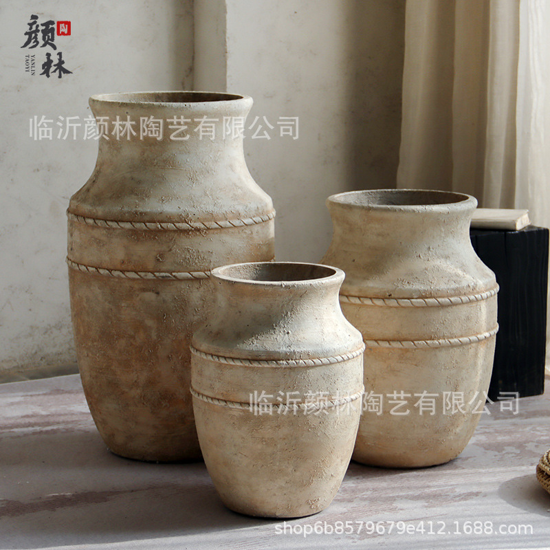 Vaso de flores retrógrado de estilo tranquilo, sala de estar, sala de té de suelo, atmósfera de diseño de maceta de cemento, combinación de vasijas de cerámica decorativas del centro comercial