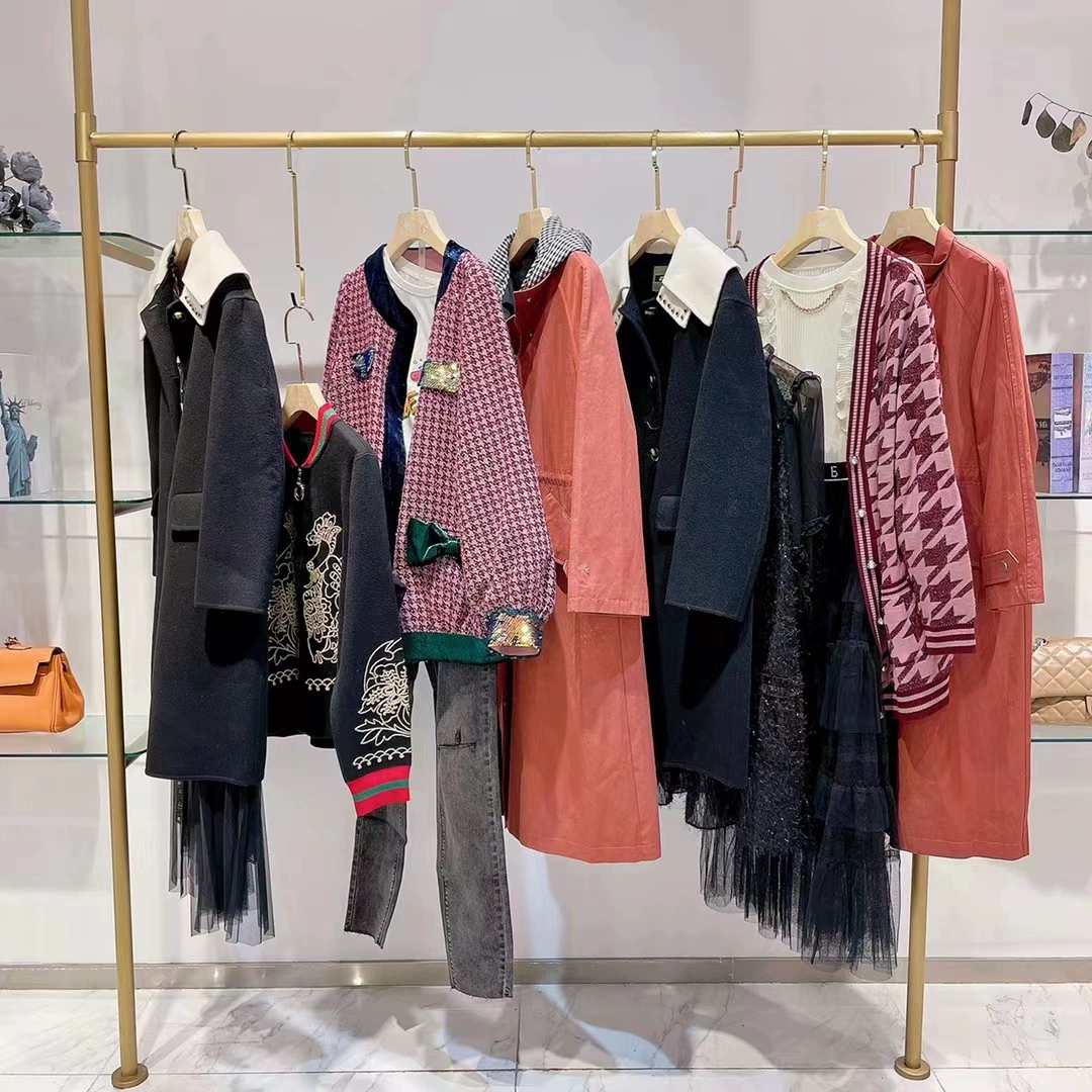 Семья 22 женщины четыре сезона новое платье пуховик топ бренд скидка прямая