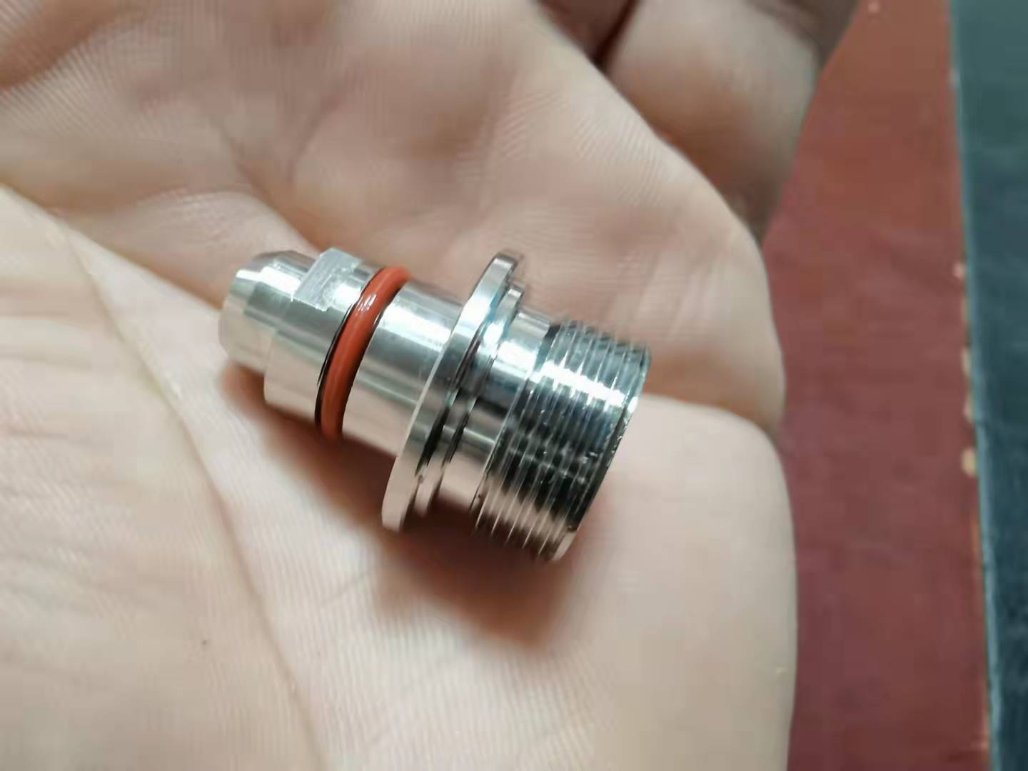 六角螺母螺柱，热熔螺母螺柱，镶嵌螺母螺柱，镶嵌钉，滚花螺母螺