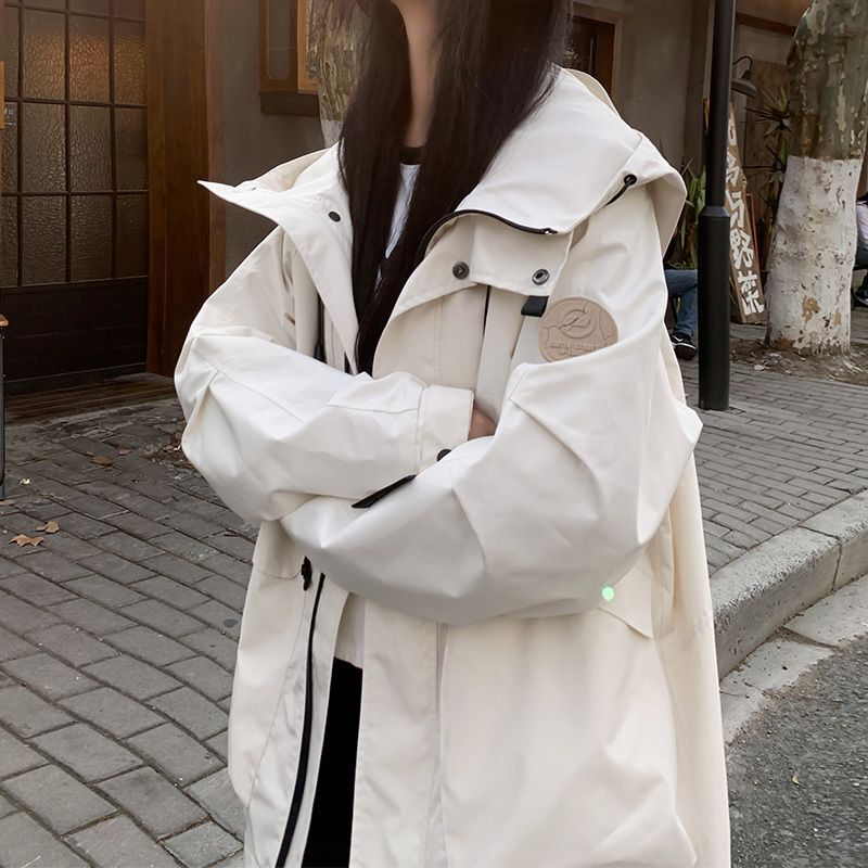 Spring jackets for men and women, 2026 new model, windproof and waterproof mountaineering clothing for petite individuals, outdoor sports and casual fashion