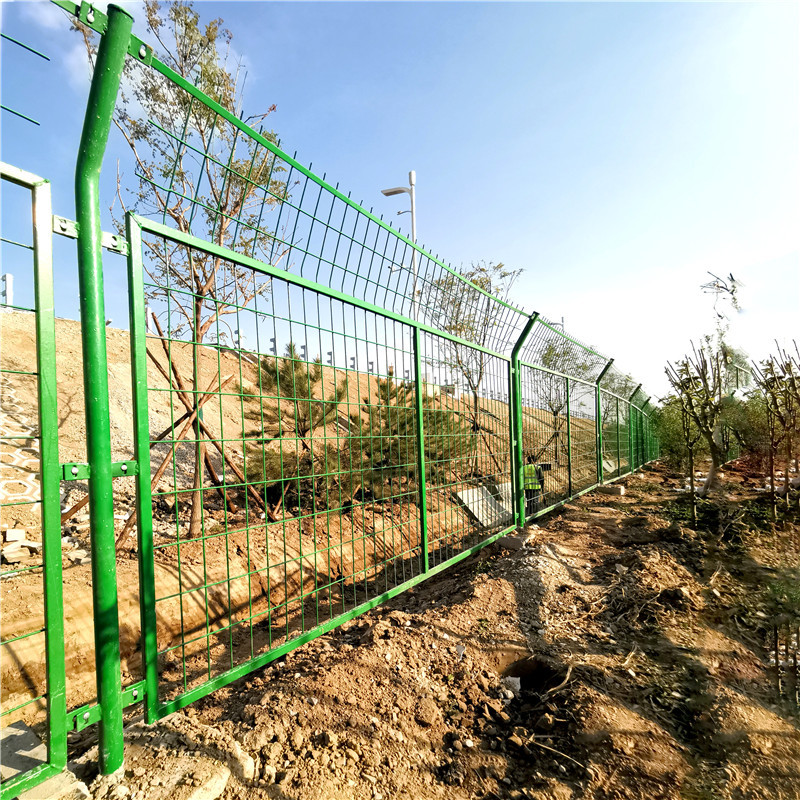 高速公路隔离护栏网 20*30mm框架护栏网 景区绿色护栏网 工厂自营