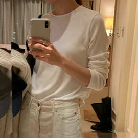 现货2025冬季新款韩国东大门OU*CE气质纯色圆领长袖磨毛打底T恤女
