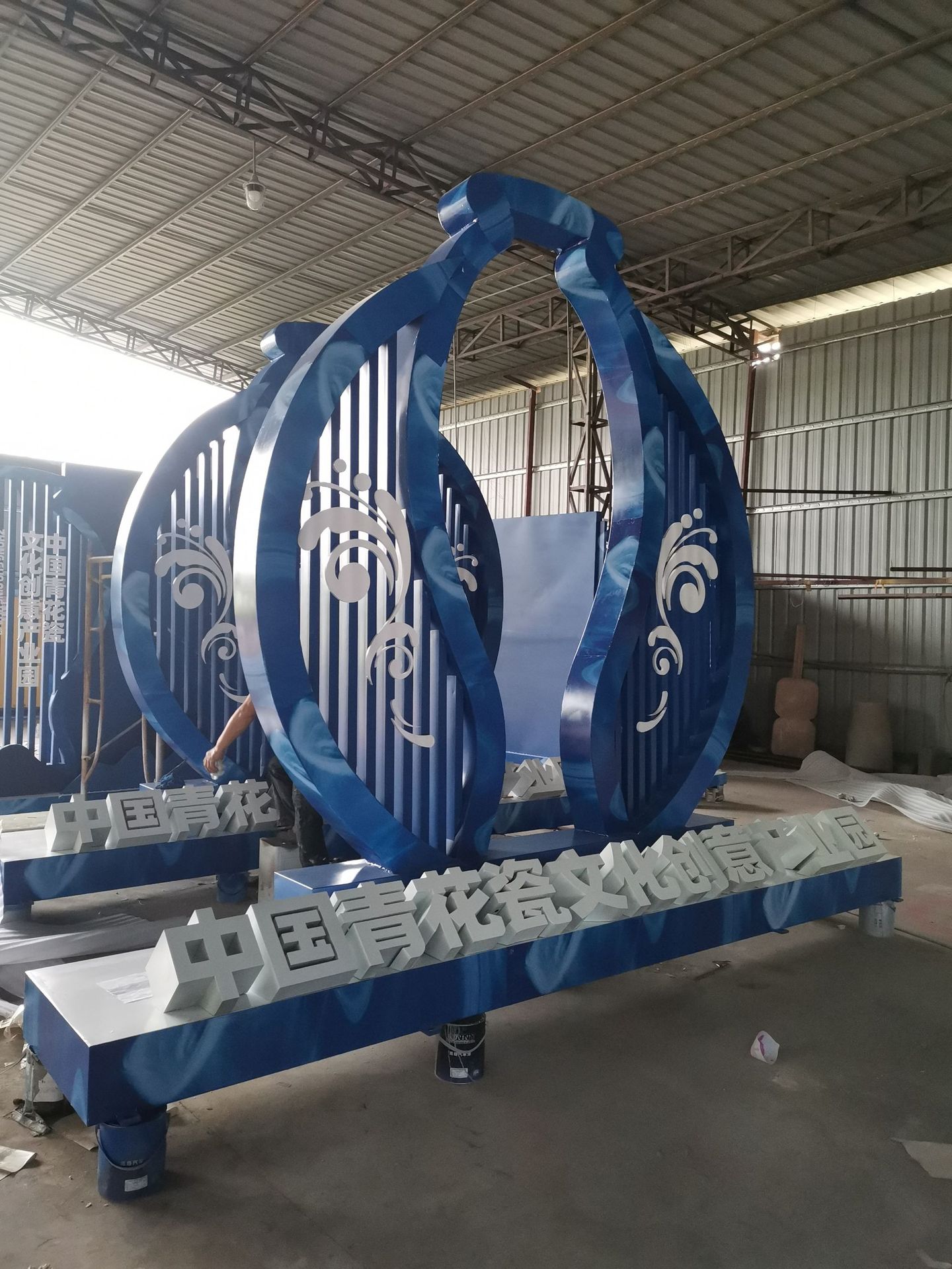 大型21米雕塑玻璃钢 大型花篮 人物动物景观雕塑 商业美陈玻璃钢