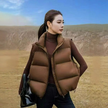 2025新款立领90白鸭绒直筒短款简约泡芙蓬松羽绒马甲羽绒服背心女