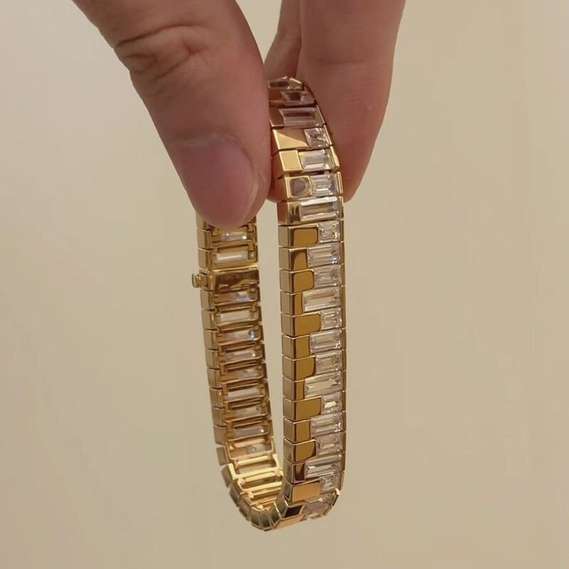 Designer titanium steel bracelet with dazzling cubic zirconia piano key design, a versatile and chic piece in a cool, minimalist European and American style, perfect for women Designer titanium steel bracelet with dazzling cubic zirconia piano key design, a versatile and chic piece in a cool, minimalist European and American style, perfect for women