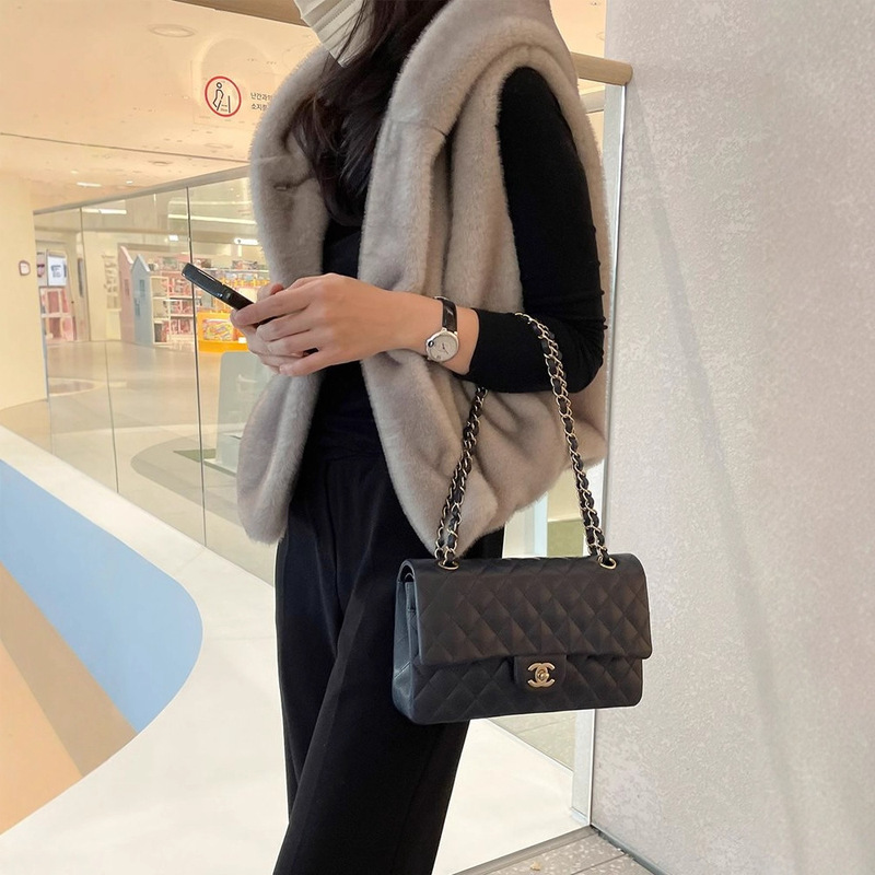 Luxurious Korean Chic Fur Vest Hooded Mink Fur Loose Waistcoat Korean Style Vest Jacket Luxurious Korean Chic Fur Vest Hooded Mink Fur Loose Waistcoat Korean Style Vest Jacket
