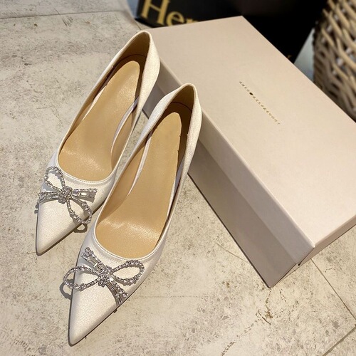  New White High Heels Women's Satin Bow Rhinestone Pointed Temperament Bridesmaid Shoes Women's Wedding Shoes