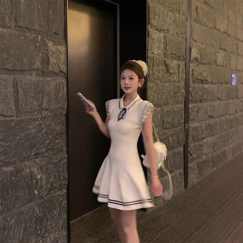 2025 New Summer Style French Preppy Navy Style Small Flying Sleeves Soft Waxy Knitted Fashion Lace-Up Dress Women's Skirt