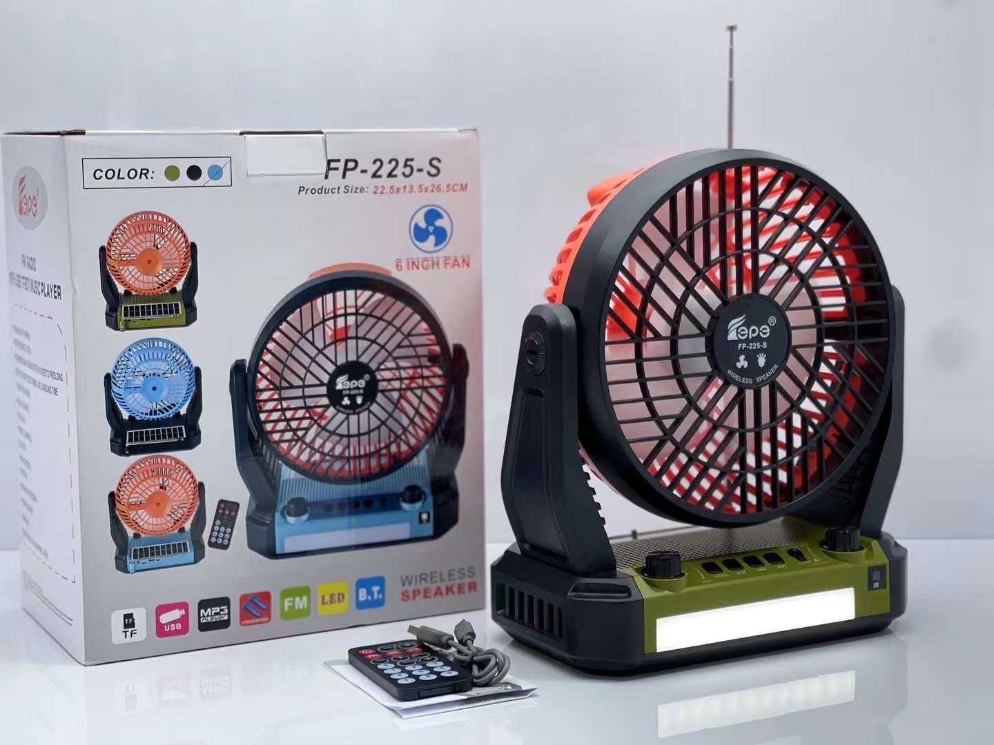 Ventilador solar de escritorio al aire libre altavoz bluetooth radio 3 en 1 LED ventilador de carga sonido bluetooth