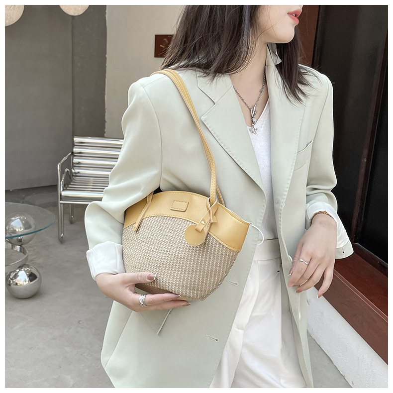 Korean casual fashion straw woven portable handbagspicture9