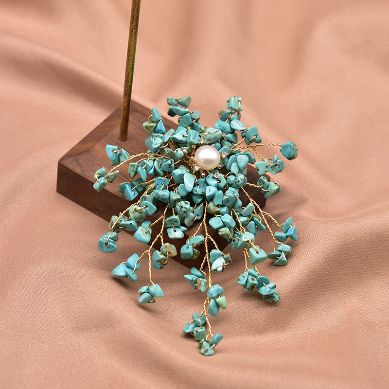 Broche de perlas naturales con borlas de bambú marino y flores, moda de alta gama, redondo y exquisito, broche de perlas estilo Chanel de alta calidad para mujer.