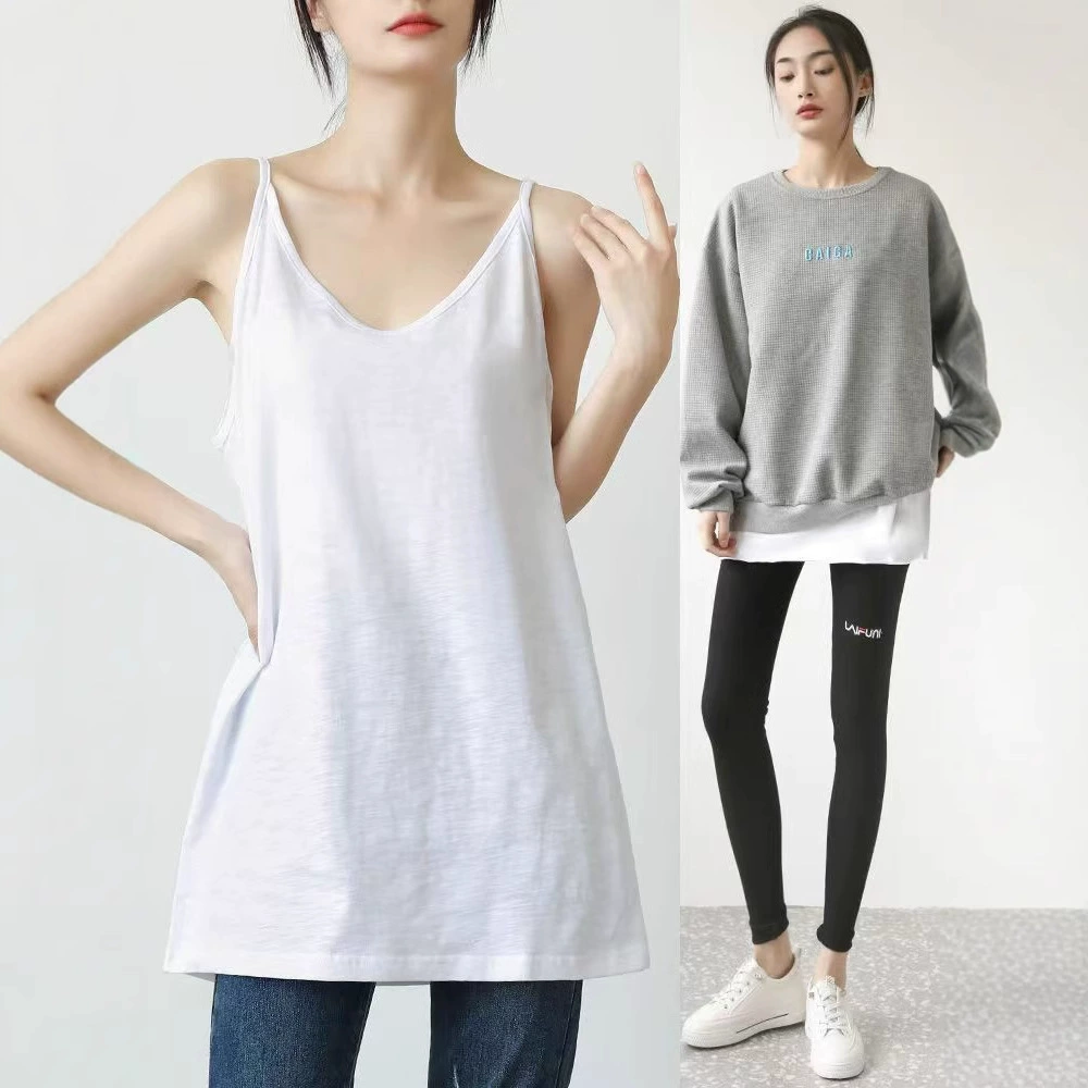 Женская толстовка средней длины, нижний жилет, многослойная шторка на ягодицах, свободная белая футболка, топ без рукавов большого размера на подтяжках.