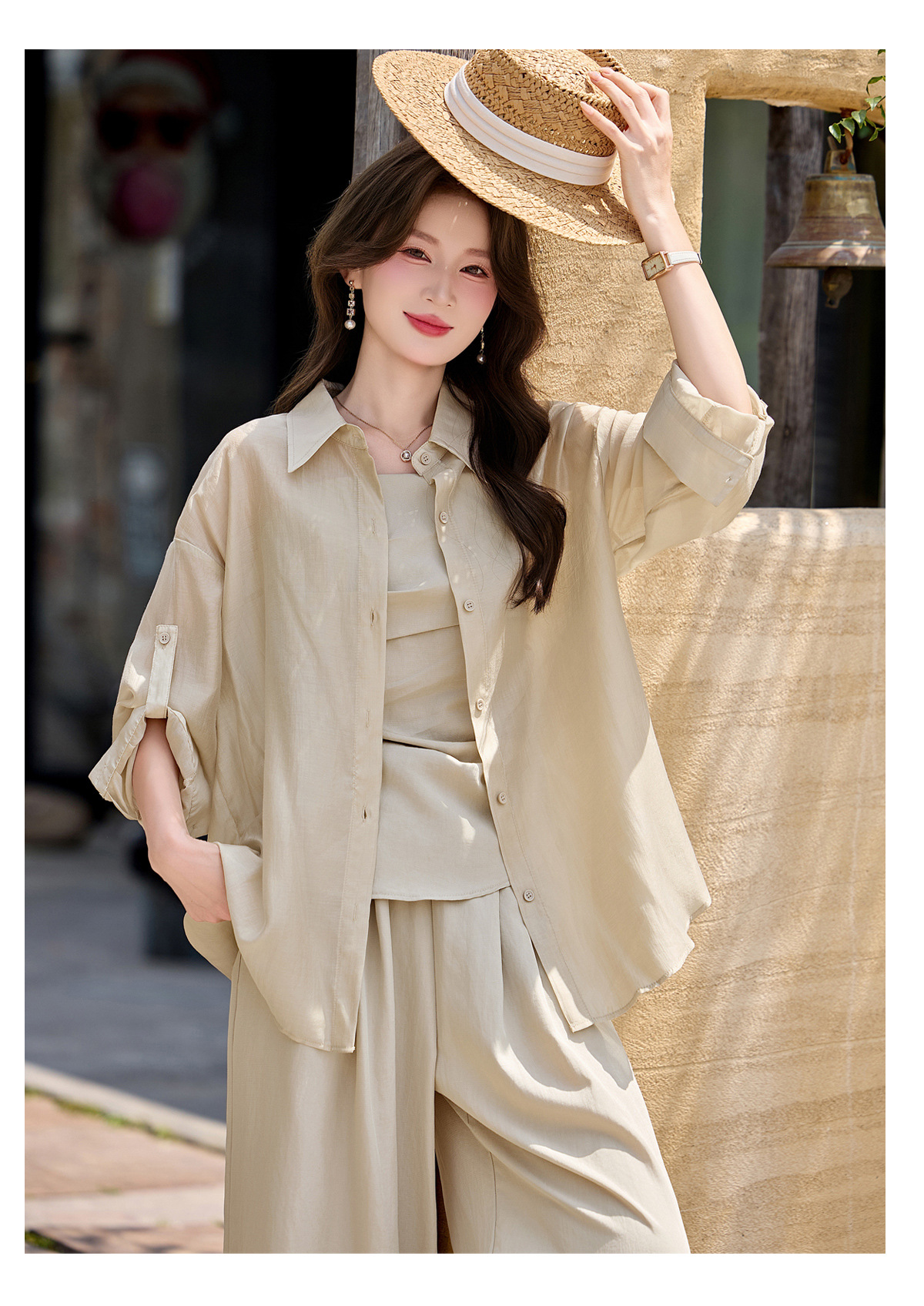 Bộ ba mặc nhà nữ phối áo sơ mi chống nắng, áo hai dây và quần ống suông — màu trắng, màu xám, màu kaki chi tiết 15