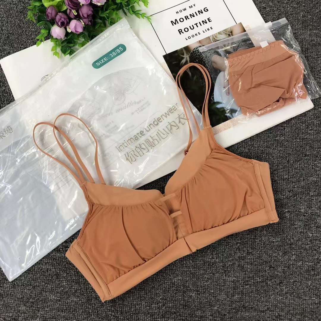 Nueva ropa interior de las mujeres pequeño pecho push up anti-sagging Delgado traje de sujetador de mama inalámbrico