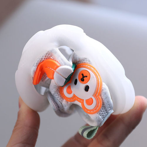 Summer New Children's Soft Sole Learning Shoes for 1-3 Years Old, 2 Boys LED Slides for Girls, Small Baby Anti-Kick Beach Shoes